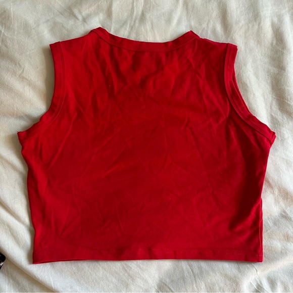 red crop muscle tank - Picture 3 of 4